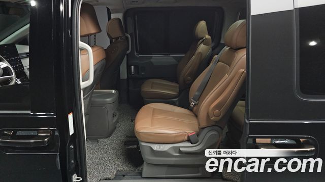 Hyundai Staria 2023 — photo 12