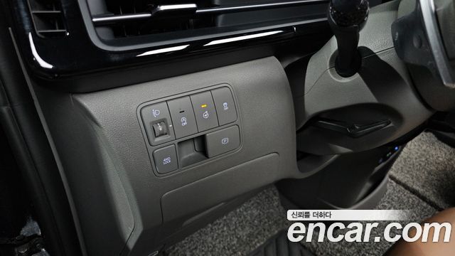 Hyundai Staria 2023 — photo 18