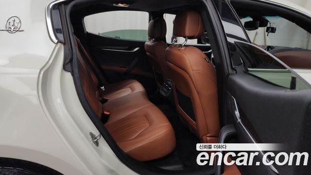 Maserati Ghibli 2014 — photo 12