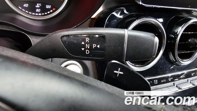 Mercedes-Benz GLC-Class 2018 — photo 9