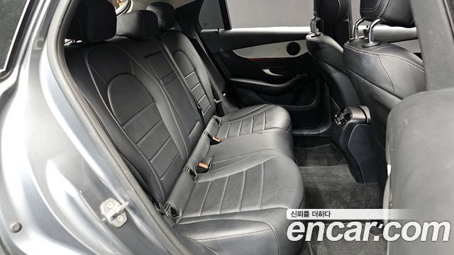 Mercedes-Benz GLC-Class 2018 — photo 12