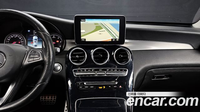 Mercedes-Benz GLC-Class 2018 — photo 14