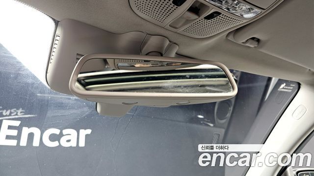 Mercedes-Benz GLC-Class 2018 — photo 16