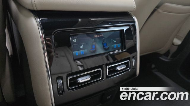 Lincoln Aviator 2021 — photo 18