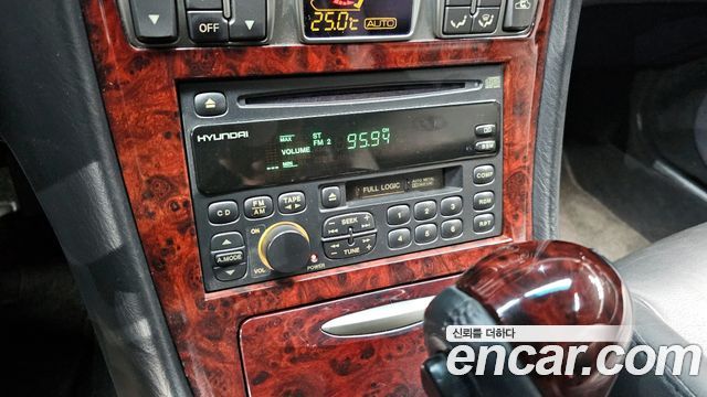 Hyundai Dynasty 1997 — photo 15