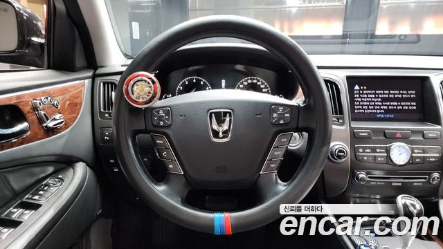 Hyundai Equus 2010 — photo 13