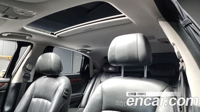 Hyundai Equus 2010 — photo 18