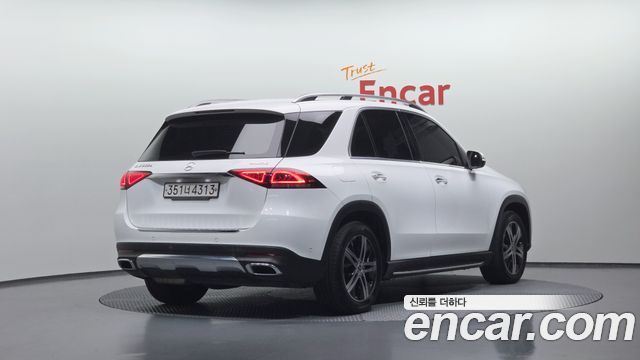 Mercedes-Benz GLE-Class 2019 — photo 2