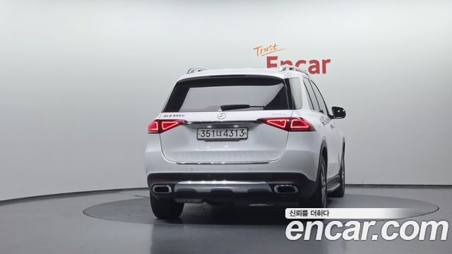 Mercedes-Benz GLE-Class 2019 — photo 4