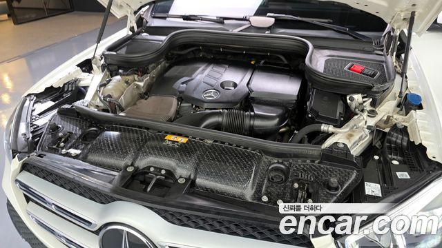 Mercedes-Benz GLE-Class 2019 — photo 6