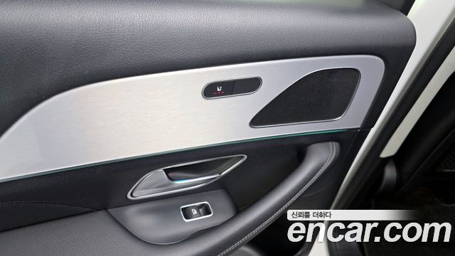 Mercedes-Benz GLE-Class 2019 — photo 18