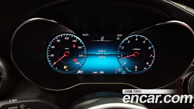 Mercedes-Benz GLC-Class 2022 — photo 8