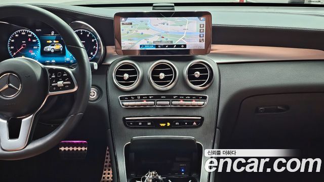 Mercedes-Benz GLC-Class 2022 — photo 19