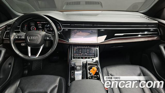 Audi Q8 2021 — photo 7
