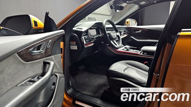Audi Q8 2021 — photo 12