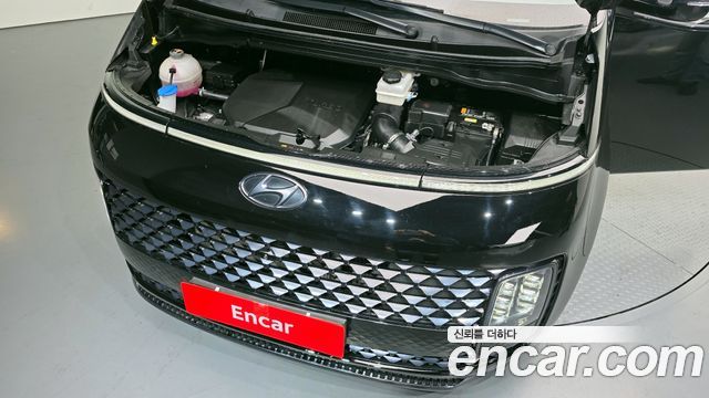 Hyundai Staria 2023 — photo 6
