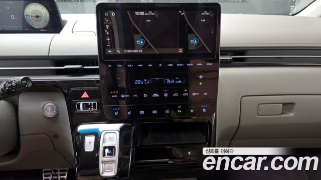 Hyundai Staria 2023 — photo 17