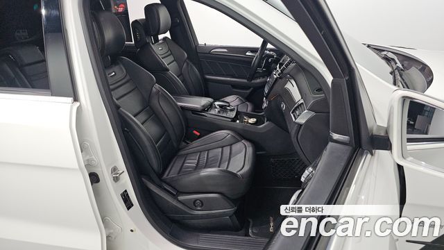Mercedes-Benz GLE-Class 2016 — photo 12