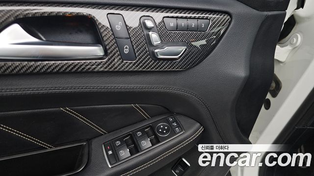 Mercedes-Benz GLE-Class 2016 — photo 13
