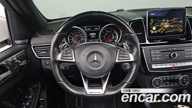 Mercedes-Benz GLE-Class 2016 — photo 14
