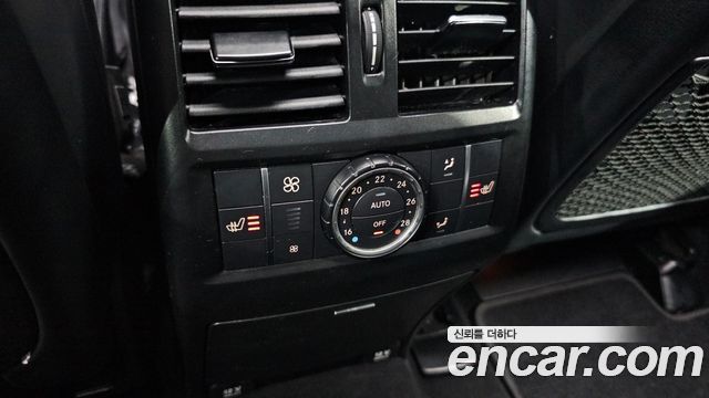 Mercedes-Benz GLE-Class 2016 — photo 19