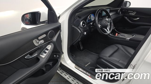 Mercedes-Benz GLC-Class 2021 — photo 11