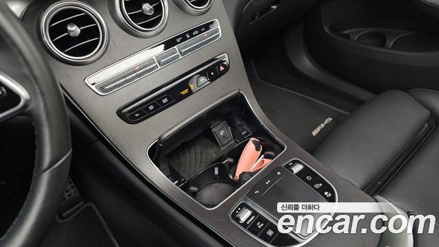 Mercedes-Benz GLC-Class 2021 — photo 16