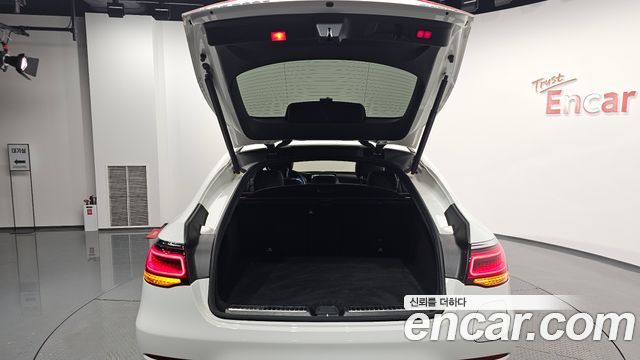 Mercedes-Benz GLC-Class 2021 — photo 19