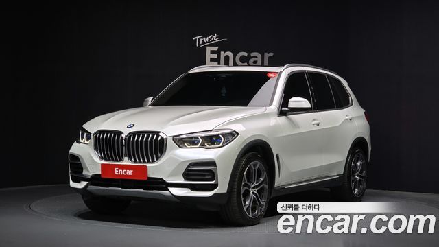BMW X5 2022 — photo 1