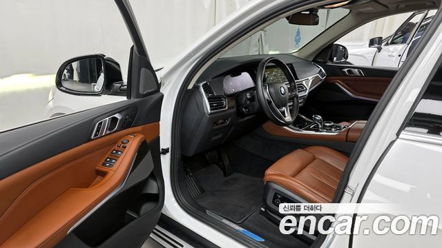 BMW X5 2022 — photo 10