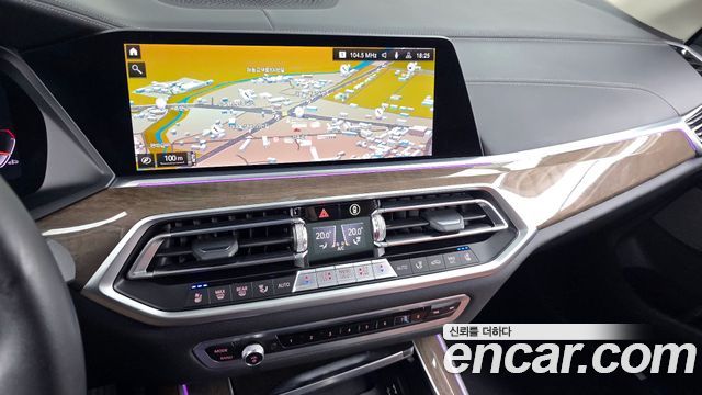 BMW X5 2022 — photo 14