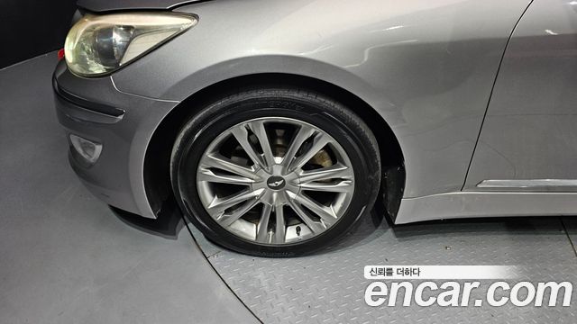 Hyundai Genesis 2012 — photo 5