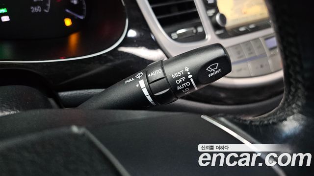 Hyundai Genesis 2012 — photo 12