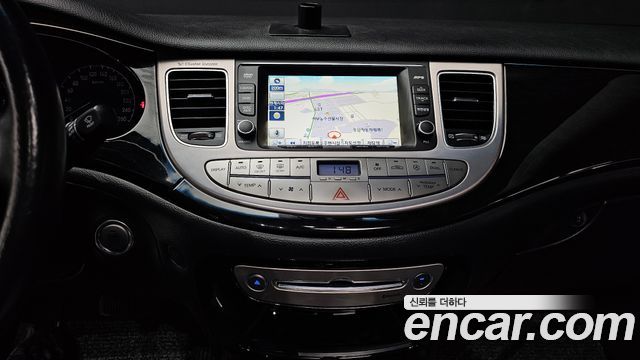 Hyundai Genesis 2012 — photo 14