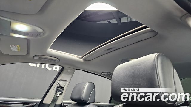 Hyundai Genesis 2012 — photo 18