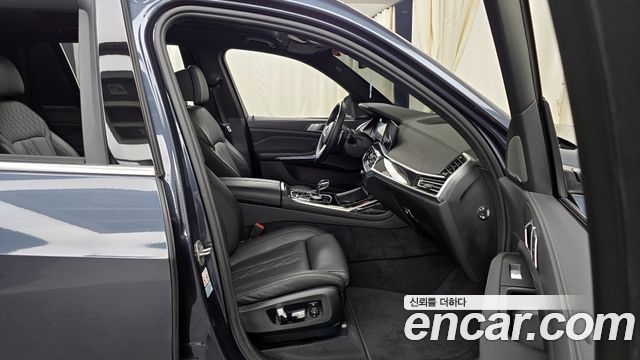 BMW X7 2022 — photo 11