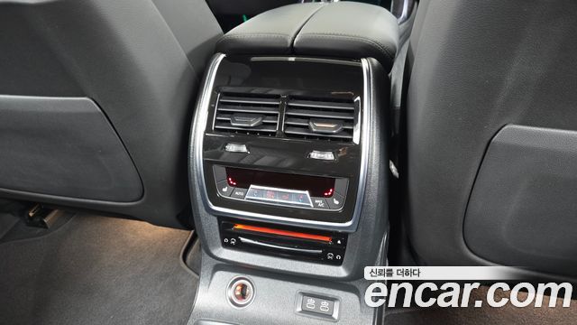 BMW X7 2022 — photo 19