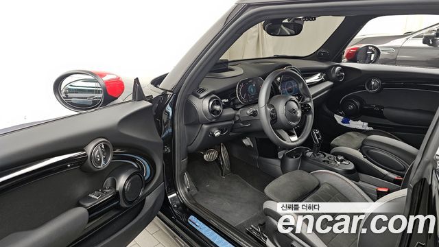 Mini Cooper 2023 — photo 10
