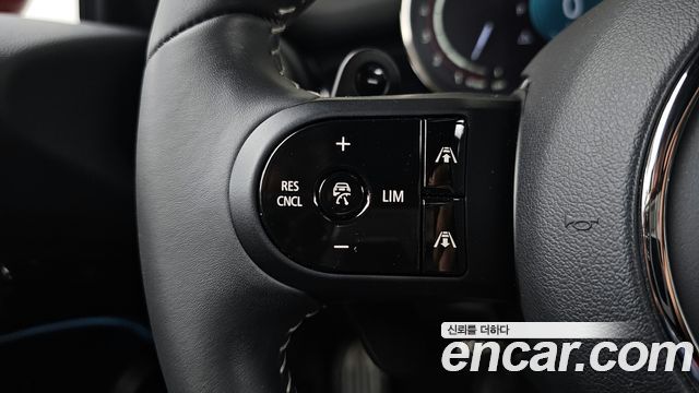 Mini Cooper 2023 — photo 19