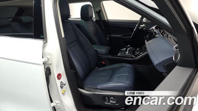Land Rover Range Rover Evoque 2021 — photo 10