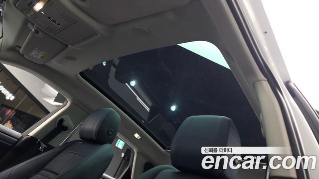 Land Rover Range Rover Evoque 2021 — photo 17