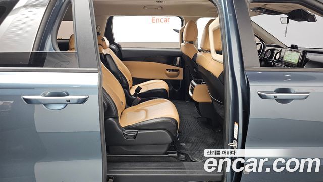 Kia Canival 2022 — photo 12
