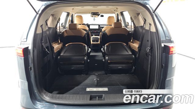 Kia Canival 2022 — photo 20