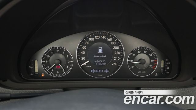 Mercedes-Benz CLK-Class 2005 — photo 8