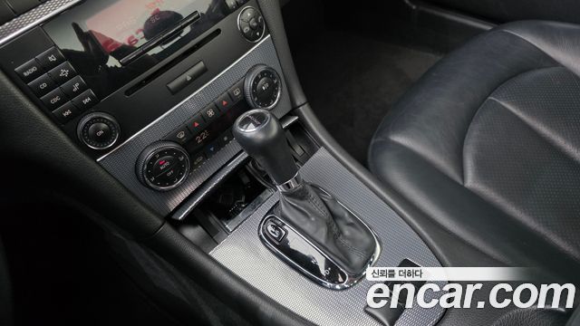 Mercedes-Benz CLK-Class 2005 — photo 9