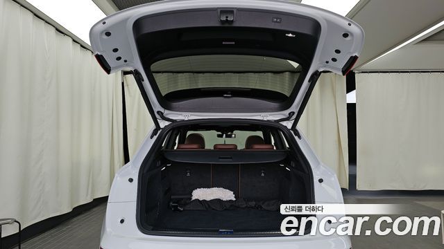 Audi Q5 2020 — photo 20