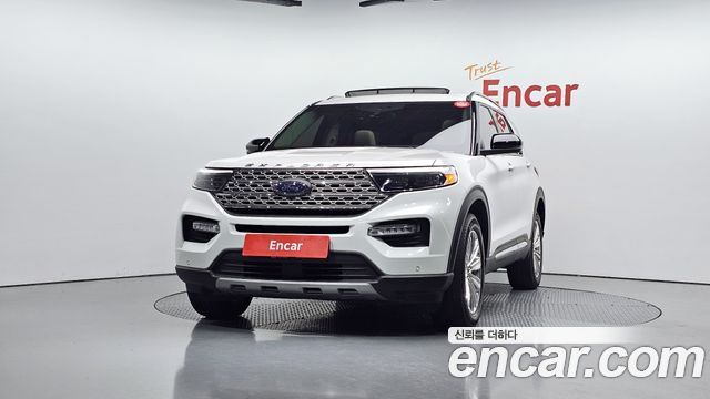 Ford Explorer 2022 — photo 3