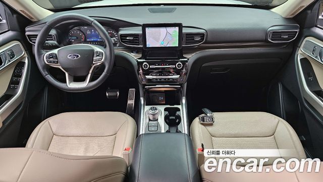 Ford Explorer 2022 — photo 7