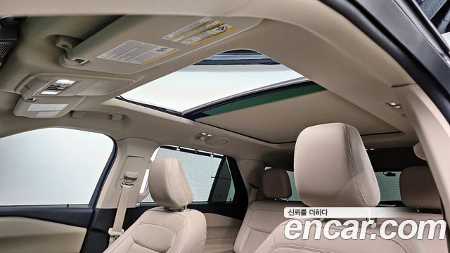 Ford Explorer 2022 — photo 19