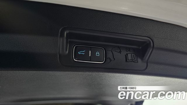 Ford Explorer 2022 — photo 20